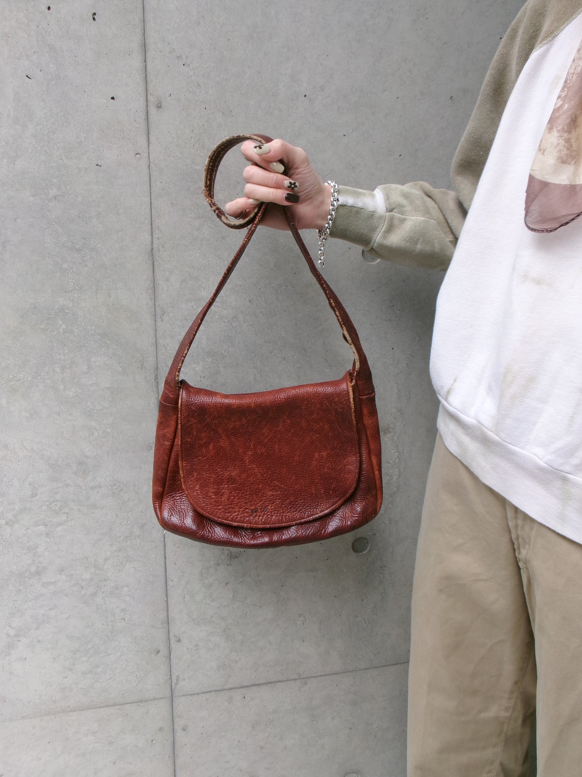 old cow leather shoulder bag