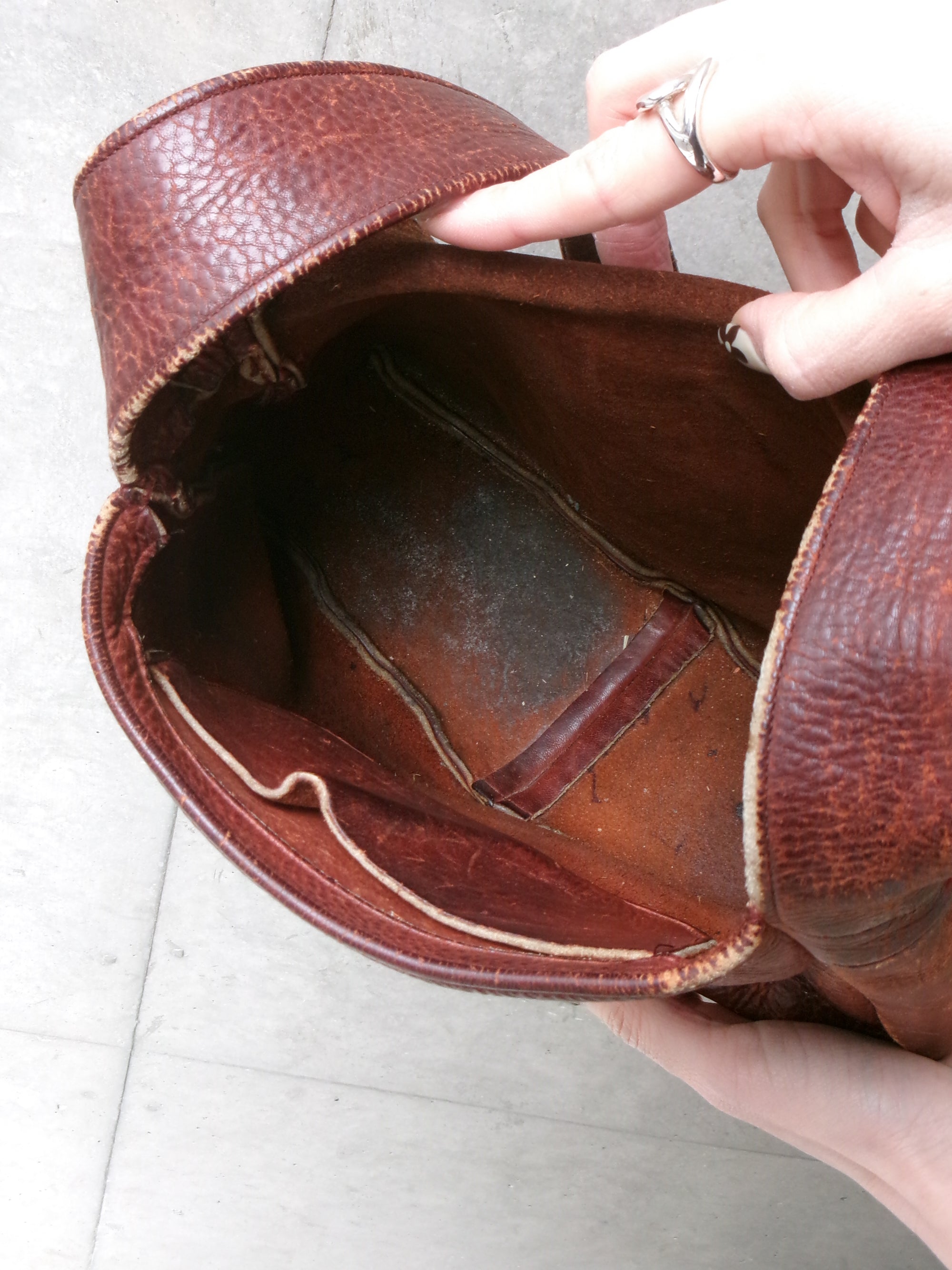 old cow leather shoulder bag