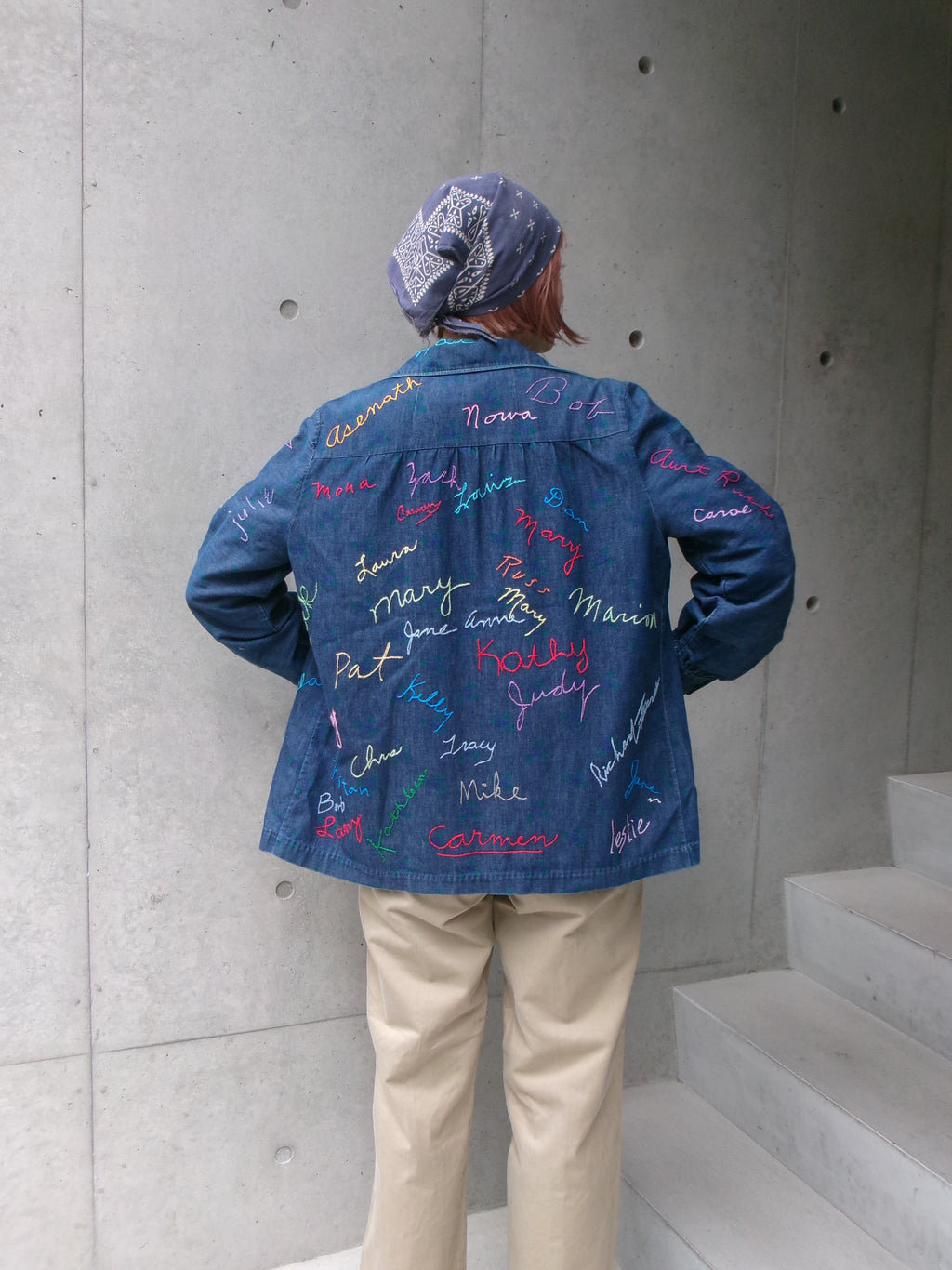 60s signature embroidery flower denim shirt