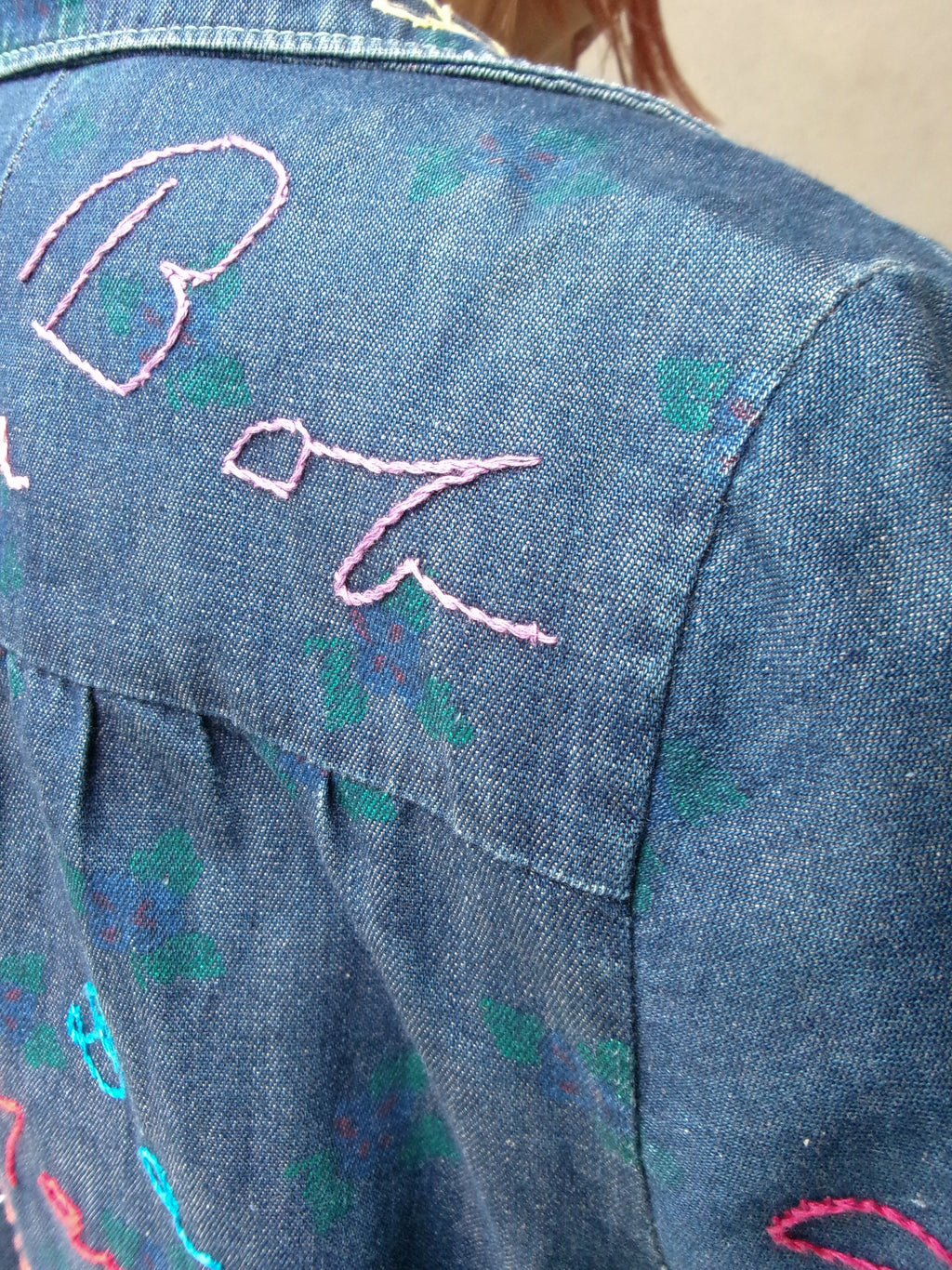 60s signature embroidery flower denim shirt