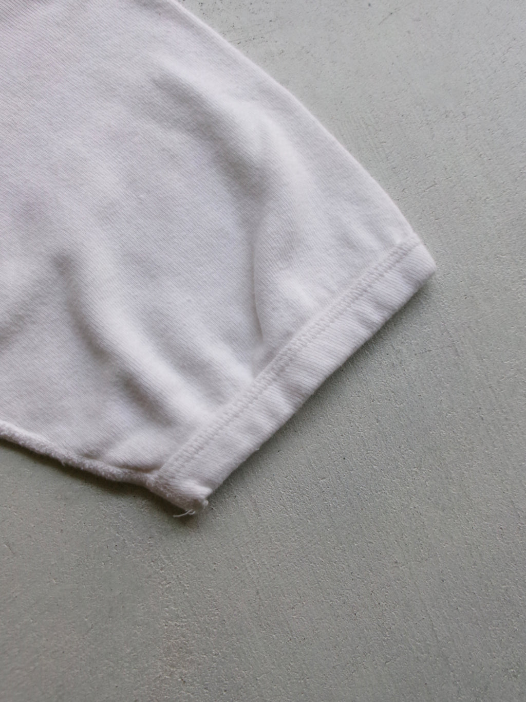 60s SCANDINAVIAN KNITTERS net ivory raglan tee