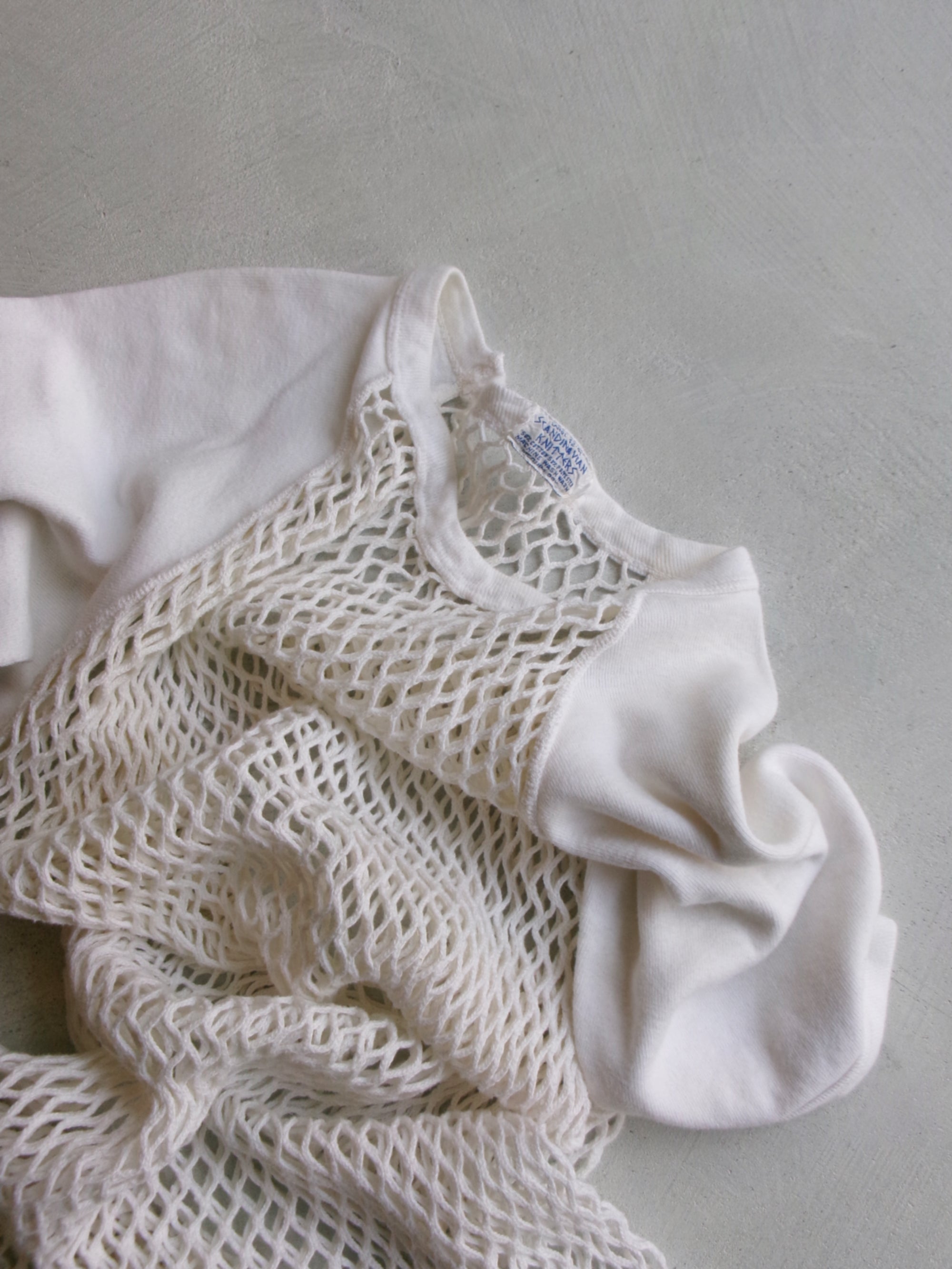 60s SCANDINAVIAN KNITTERS net ivory raglan tee