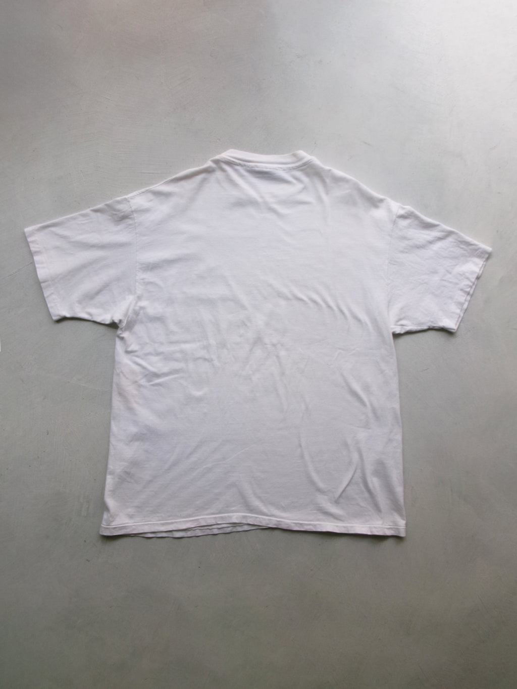 90s Georges Seurat art tee