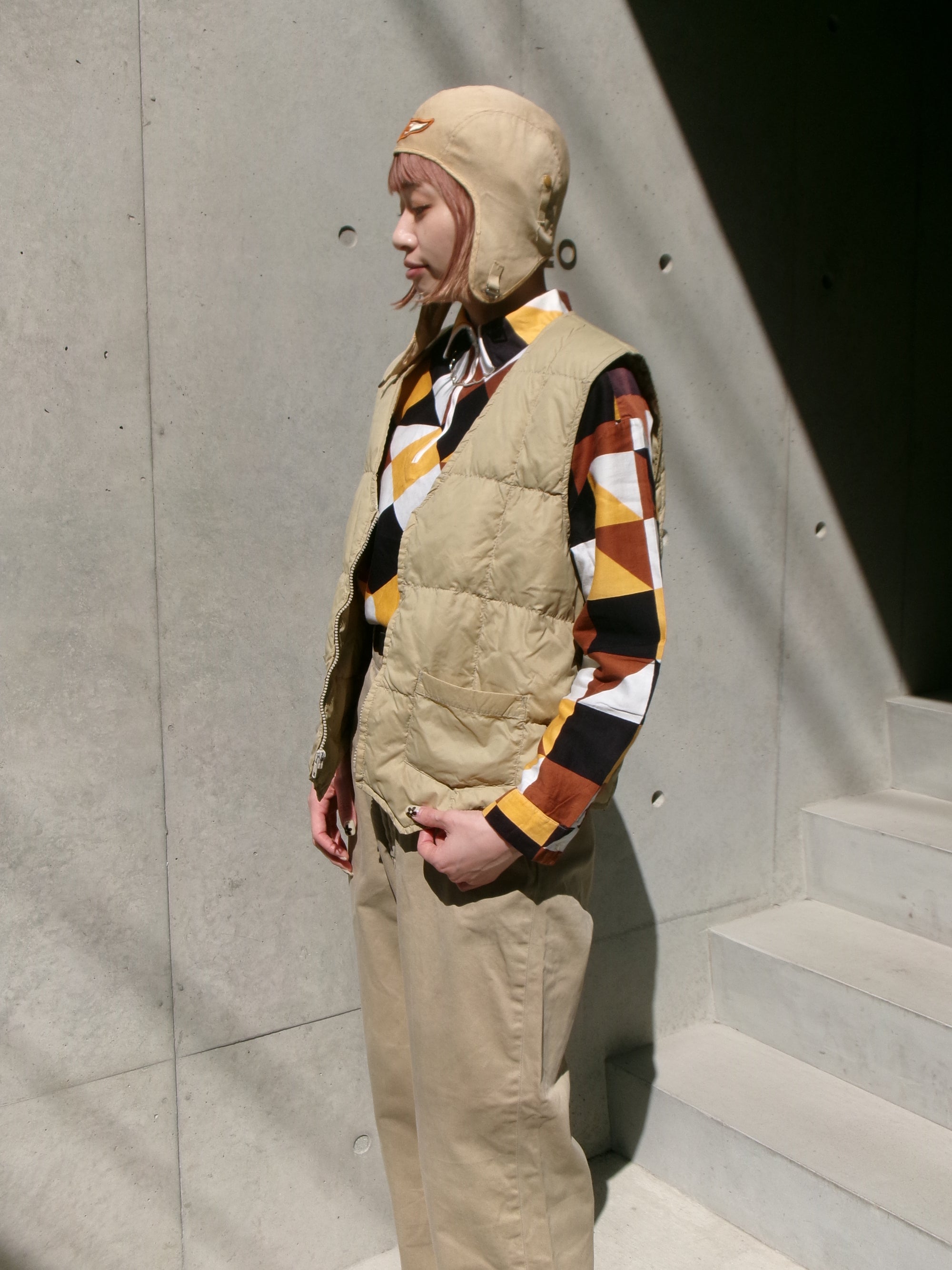60s white stag checker pattern pull over