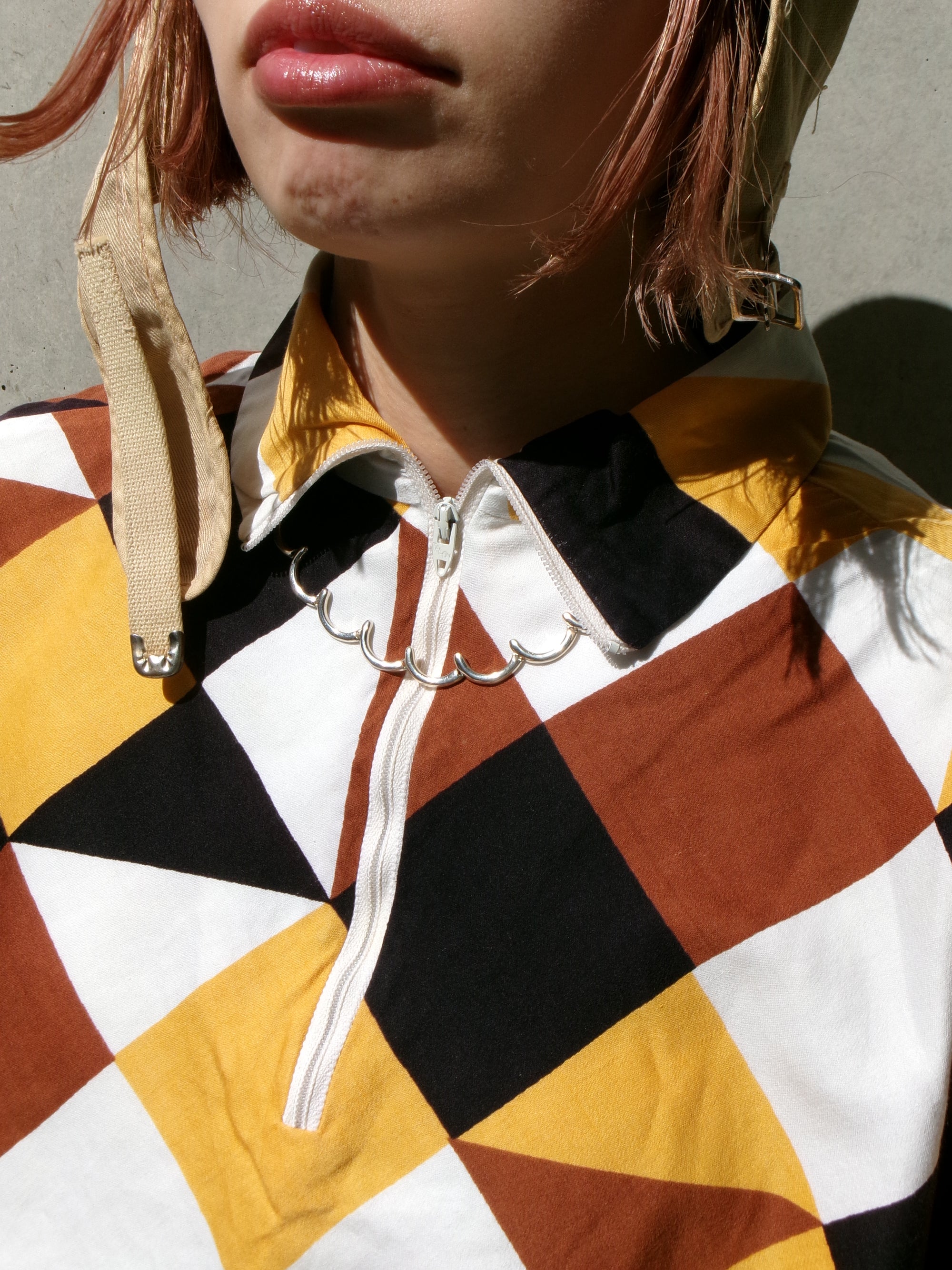 60s white stag checker pattern pull over