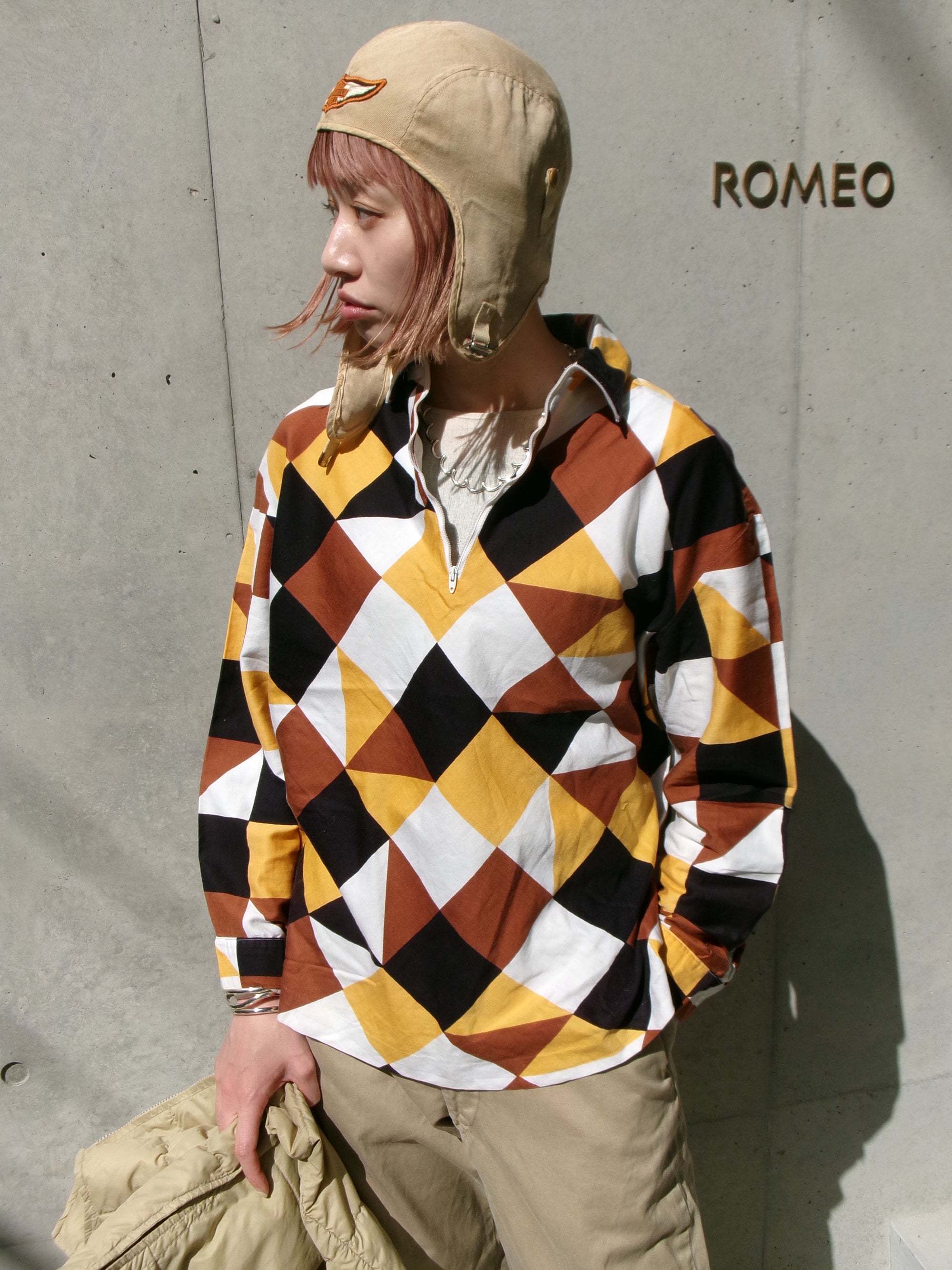 60s white stag checker pattern pull over