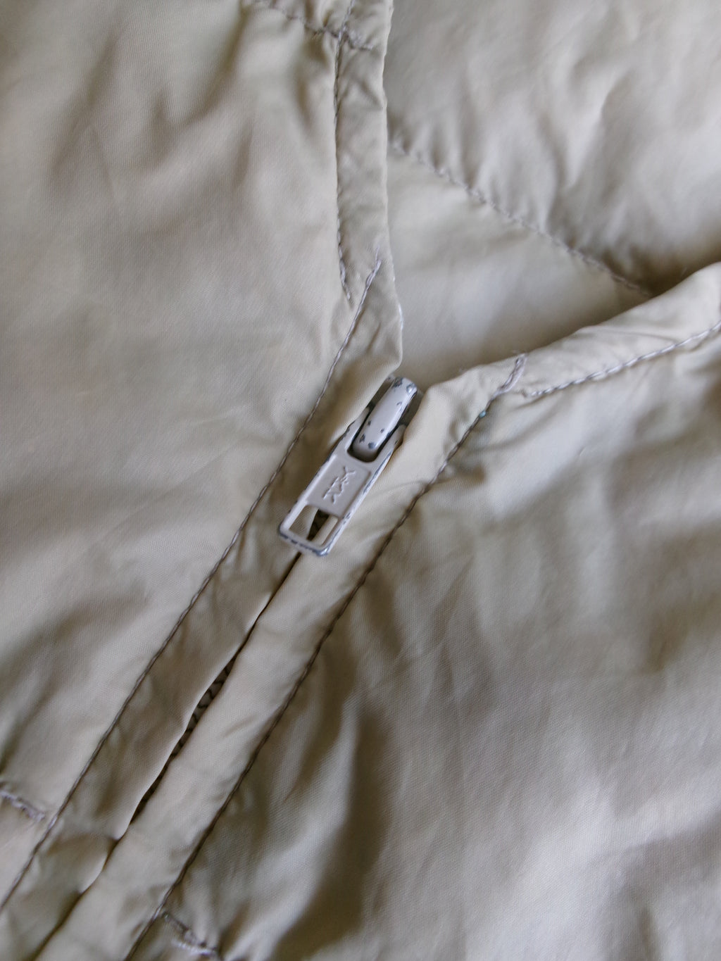 80s eddie bauer goose down vest