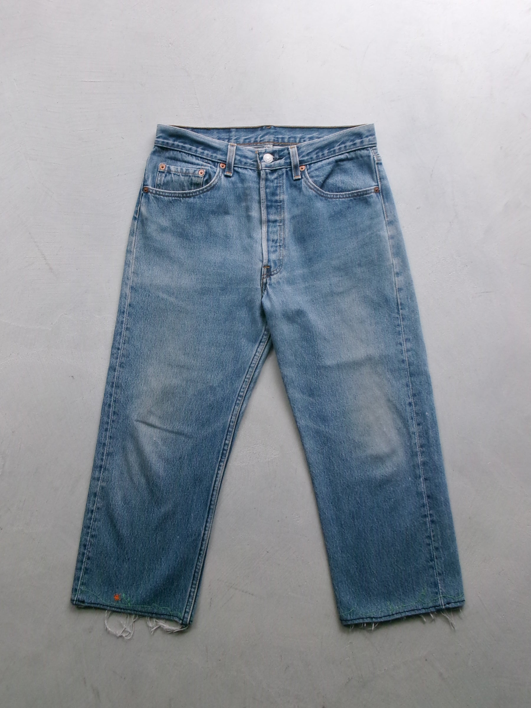 Levis 501 USA cut off embroidery denim