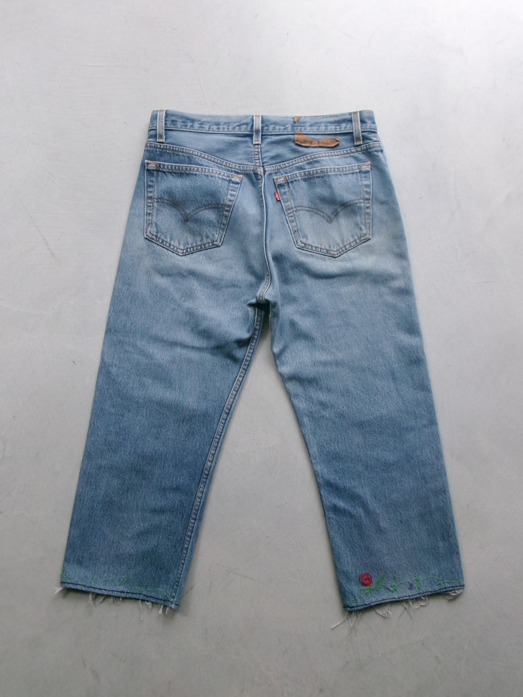 Levis 501 USA cut off embroidery denim