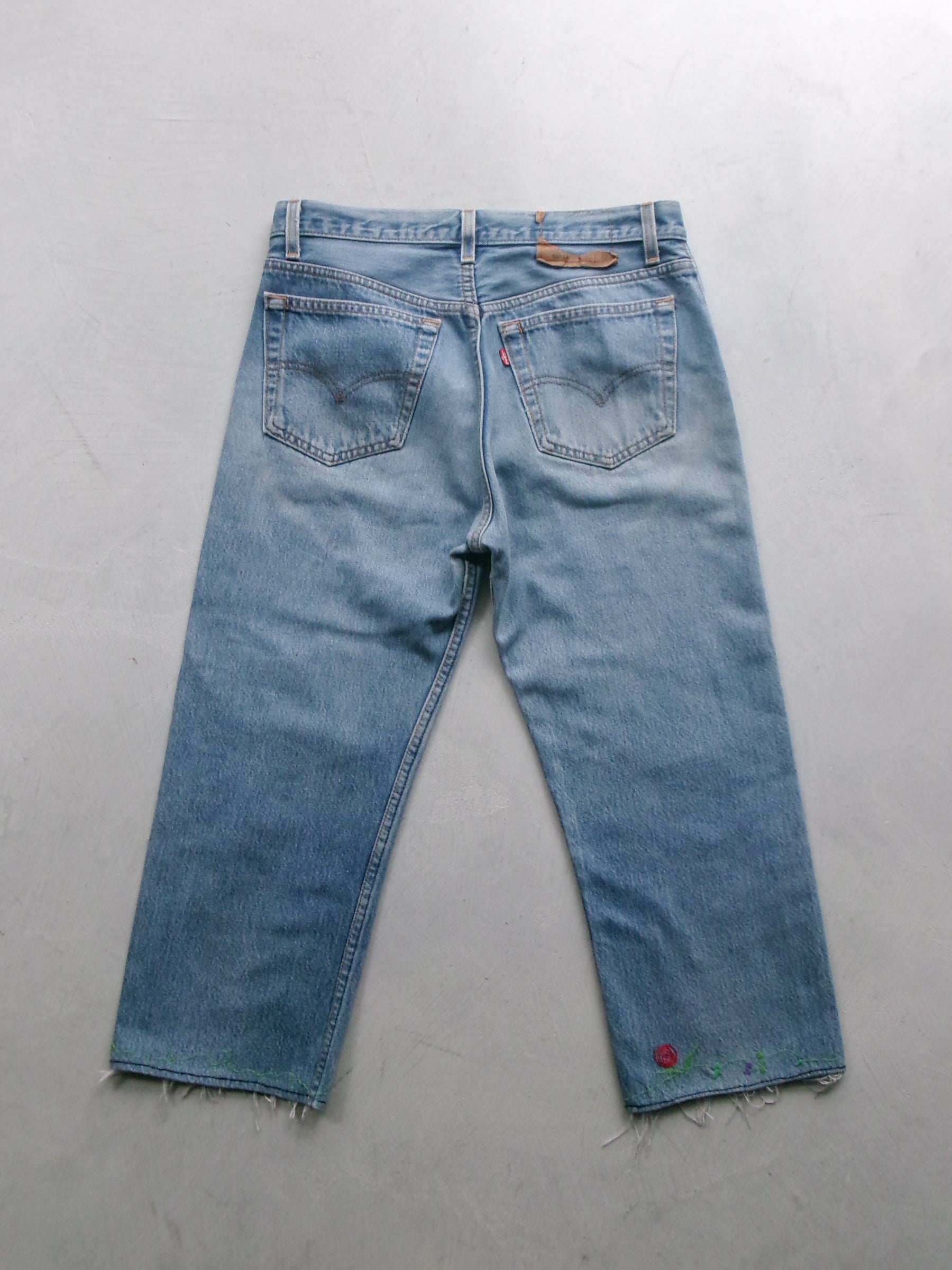 Levis 501 USA cut off embroidery denim